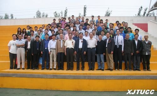 ������ͨ��ѧ����ѧԺ��������У�ѻ�������¡�ؾ���