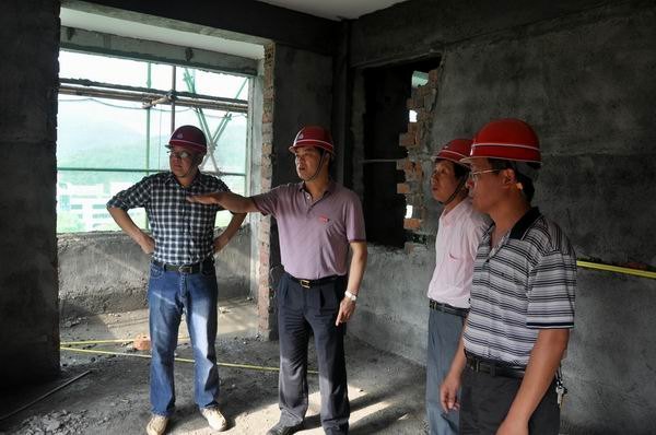 ��������쿴�������̺�У԰����