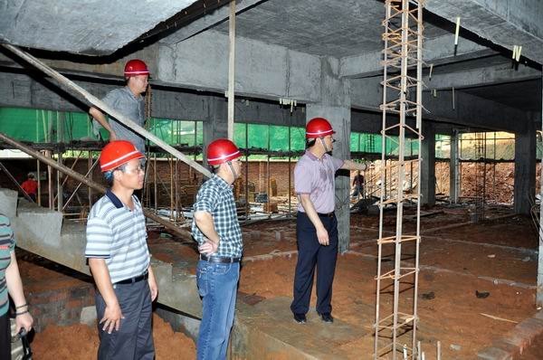 ��������쿴�������̺�У԰����