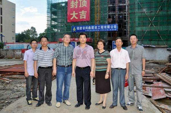 ��������쿴�������̺�У԰����