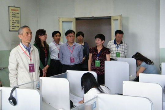 �����ѧԺ�ٰ�2012��ȫ����ѧ��Ӣ�ﾺ��ɽ����������