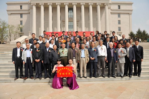 ��ѧ�׷����·硱������������ʽ�ڳ�������ѧԺ����