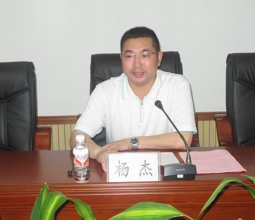 梧州学院召开2012年辅导员工作学习会