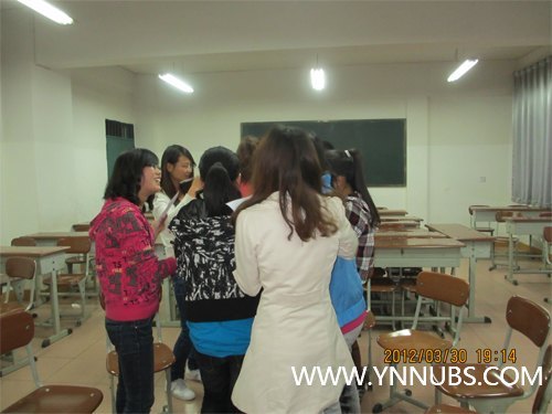 记商学院第八届“5•25阳光行动”大学生心理健康宣传月系列活动——团体心理辅导