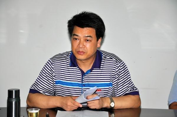 马国防书记深入经管学院开展“两访两创”活动