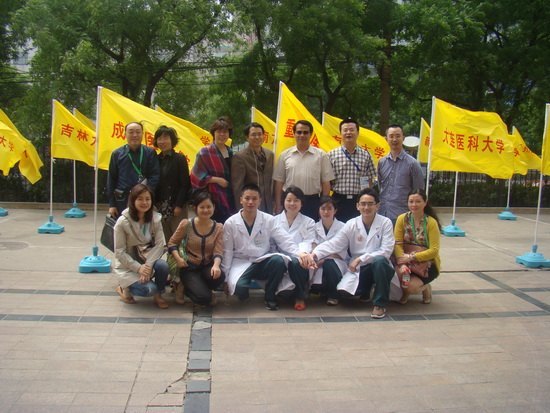 重庆医科大学代表队在第三届全国高等医学院校大学生临床技能竞赛总决赛中获特等奖