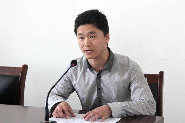 郑州职业技术学院召开学生工作会议