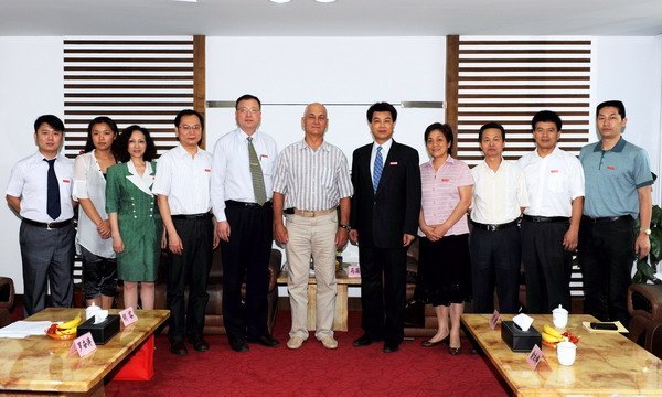 �ڿ���¬��˹�˴���˹-�Ḧ�ٿƹ�����ѧ����