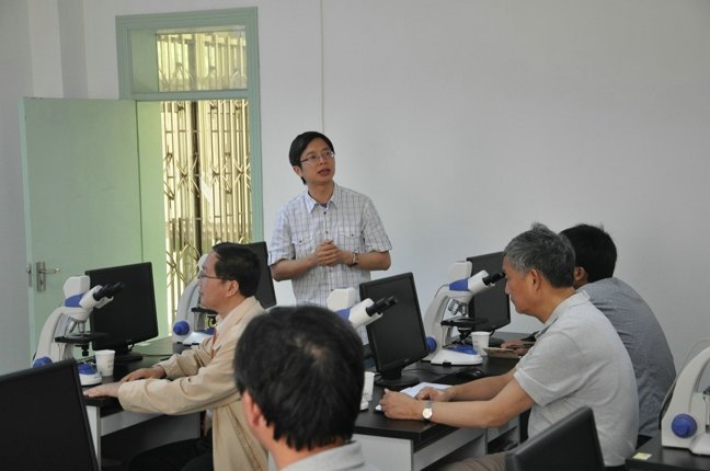 ����ѧԺ�ٿ�ʵ�����ֳ���Ħ�����ᣬȫ���ƽ�ʵ���ҹ淶������