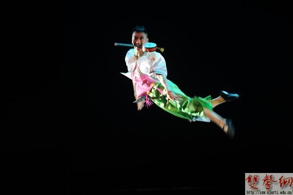 南京艺术学院在华东六省一市专业舞蹈比赛中喜获佳绩