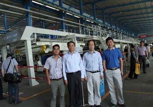 ������ҵ��ѧ������Ƶ�ӡˢ��е���������ྩɽ����²�Ʒչʾ��