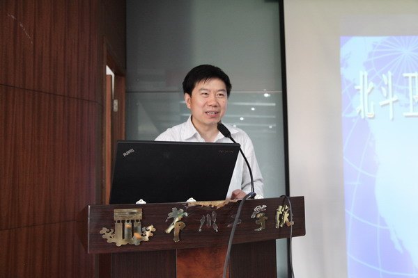 �����С�ͨ�Ų�ҵ��̳���ڳ��ݹ�ѧԺ����