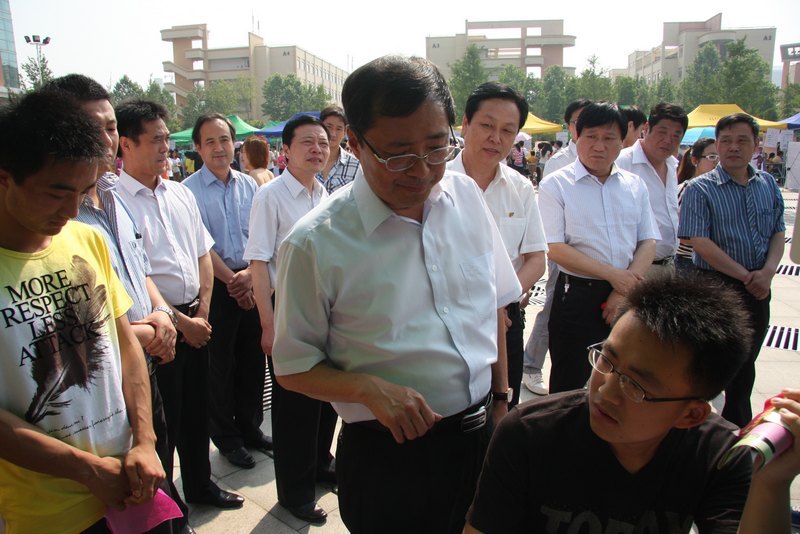 ������2012���У��ҵ��������˫ѡ�ᡱ������ѧԺ�ɹ��ٰ�