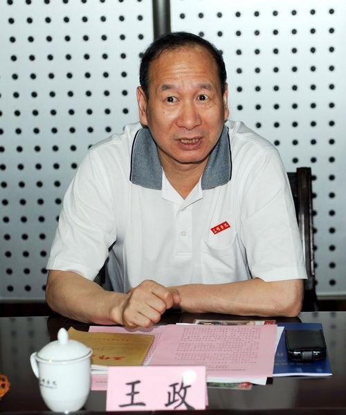 ����ѧԺ����У�ѻ�ط�ĸУ