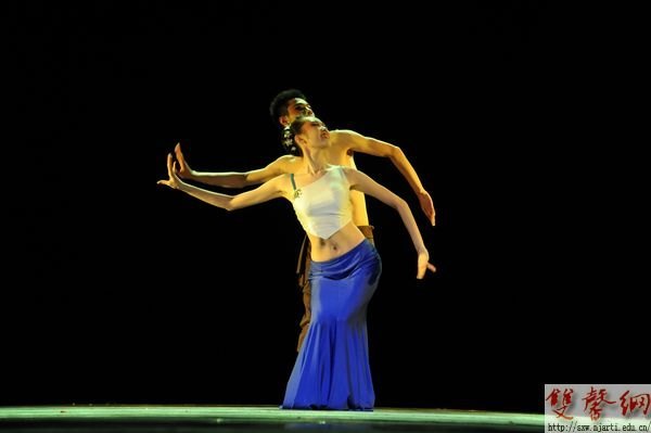 “历史的长河”20世纪民族民间舞经典剧目展隆重上演