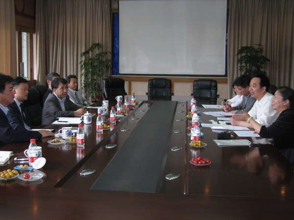 日本野泽世界集团和日本拓殖大学代表团访问常州工学院