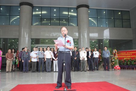 商学院杨伟文教授书法作品展出 部分作品将拍卖