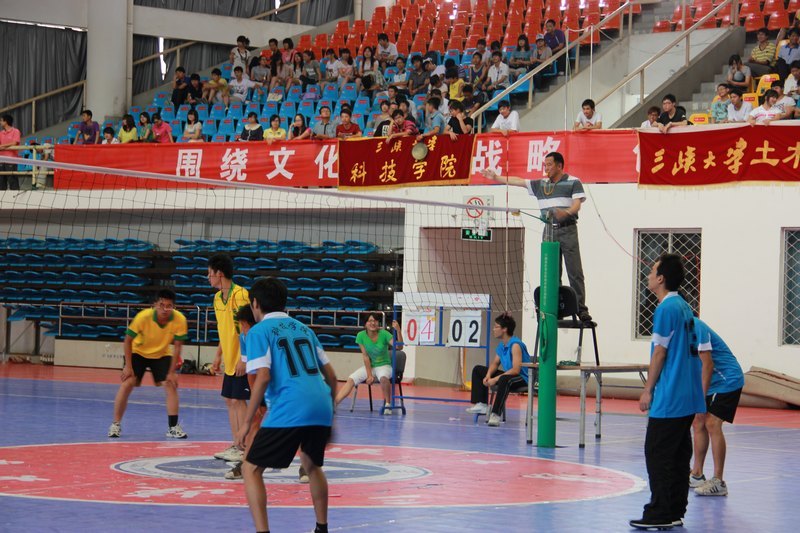 科院男排代表队勇摘三峡大学排球联赛桂冠
