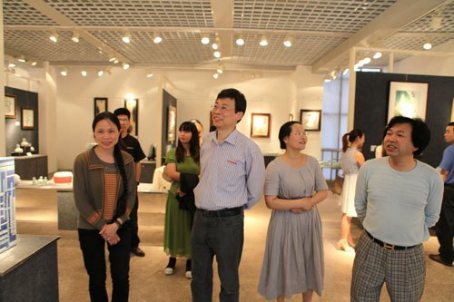 景德镇陶瓷学院举办首届艺术硕士中期作品汇报展
