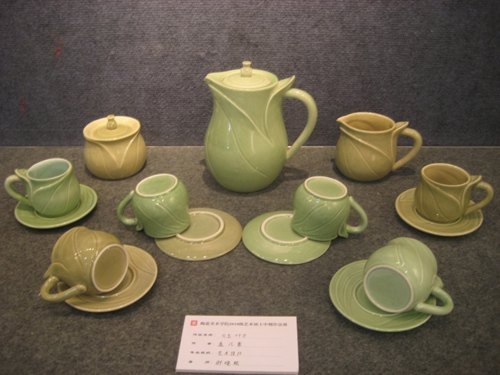 景德镇陶瓷学院举办首届艺术硕士中期作品汇报展