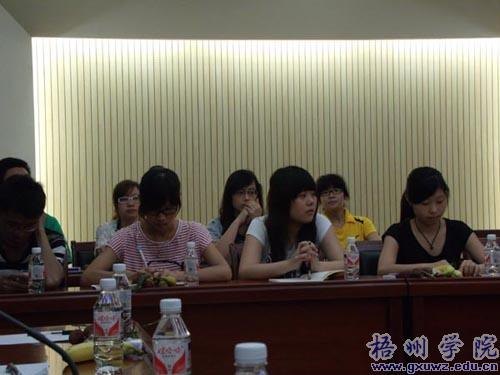 充分利用大学生志愿者资源,做好法制宣传和法律援助工作——梧州市蝶山区司法局与梧州学院师生举办座谈会