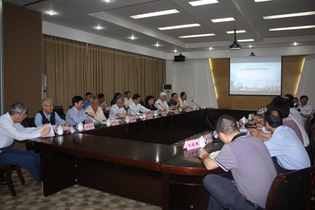 学校召开多场次人事制度改革座谈会