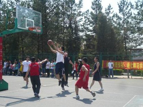 通化师范学院举办庆祝共青团建团九十周年大学生篮球赛