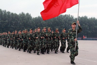 拥抱曦光,青春飞扬