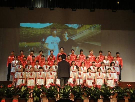 (图文)安徽工业大学工商学院合唱团在安工大大学生合唱比赛中喜获佳绩