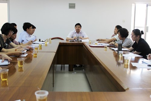 ����ѧԺ�ٿ���һ���ѧָ��ίԱ�����