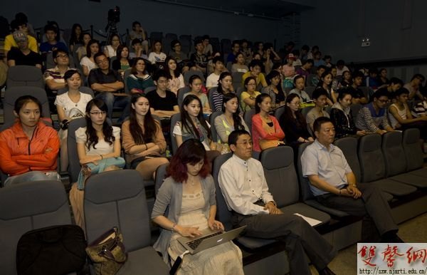 Ӣ����ʮ��Ϸ��ѧԺԺ��³��������У���ʽ�ѧ