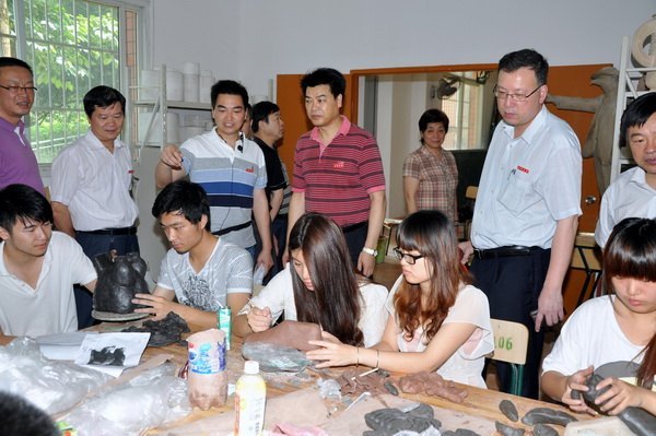 У�쵼�������Ժϵʵ����