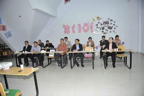 ���³��ٿ���Ժ�����Ŵ�¥�����ֳ��칫��