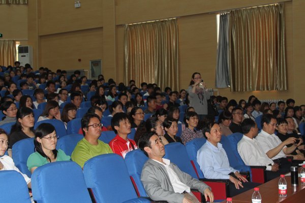 著名作曲家王立平受聘潍坊学院客座教授