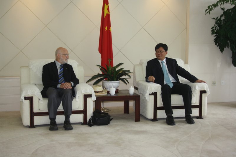 校党委副书记殷耀会见美国德克萨斯农工大学副校长一行