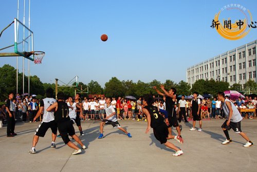 【组图】江汉大学文理学院2012年度“动感地带杯”篮球赛圆满落幕