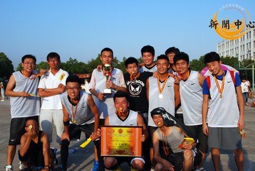 【组图】江汉大学文理学院2012年度“动感地带杯”篮球赛圆满落幕