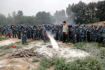 ��ѵѧ����չ������ȫ֪ʶ����������