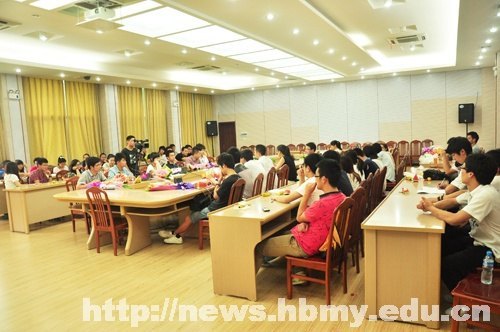 �⽨���ϯ��ҵ��ѧ���ɲ���̸��