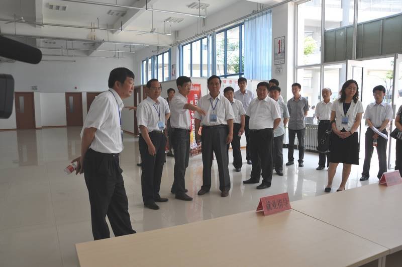 ����ר���ľ�ѧԺ�����Ӱ