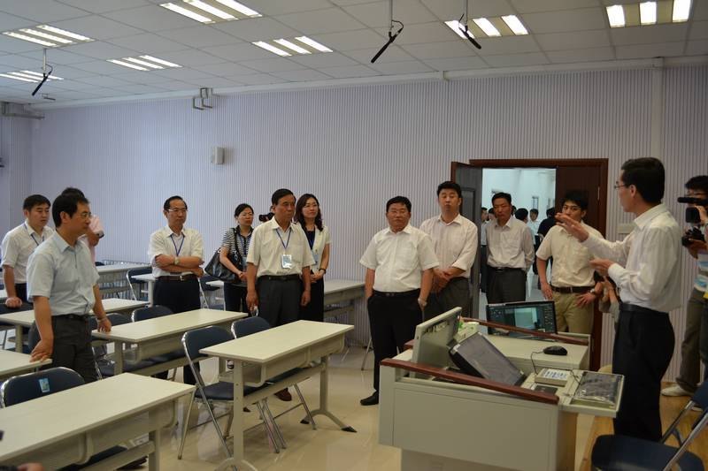 ����ר���ľ�ѧԺ�����Ӱ