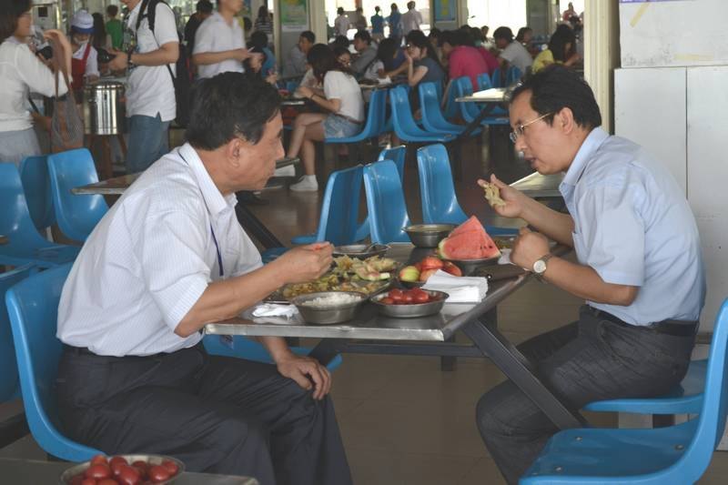 ����ר������̨��ѧ�ľ�ѧԺͬѧ�������