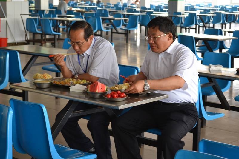 ����ר������̨��ѧ�ľ�ѧԺͬѧ�������