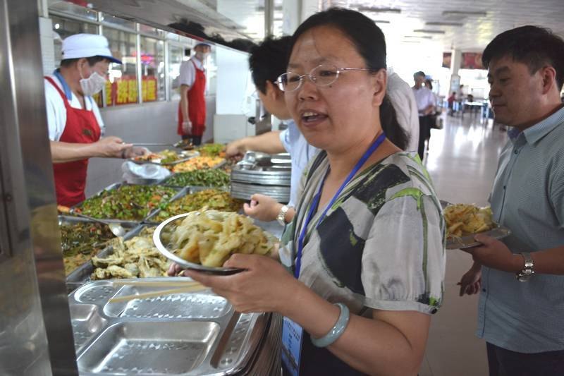 ����ר������̨��ѧ�ľ�ѧԺͬѧ�������