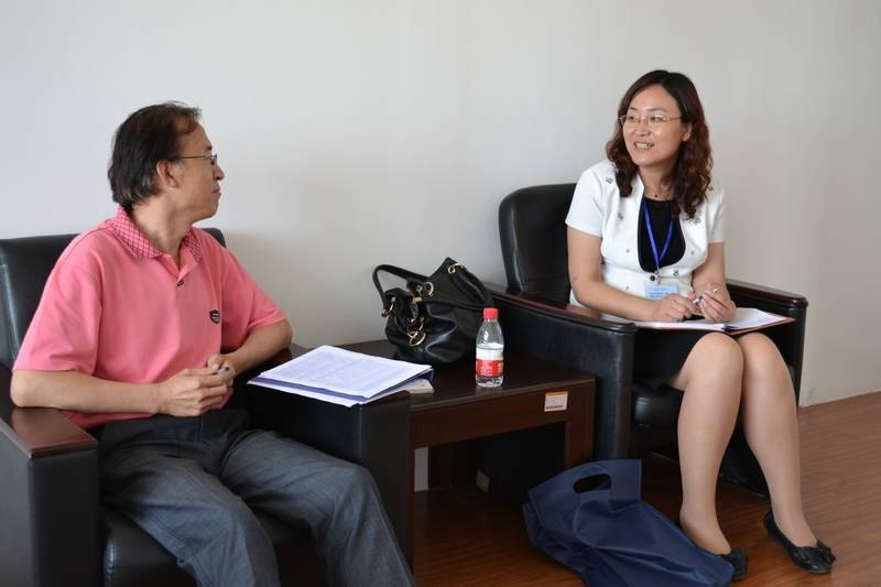 ����ר�ҷ�̸����˳������