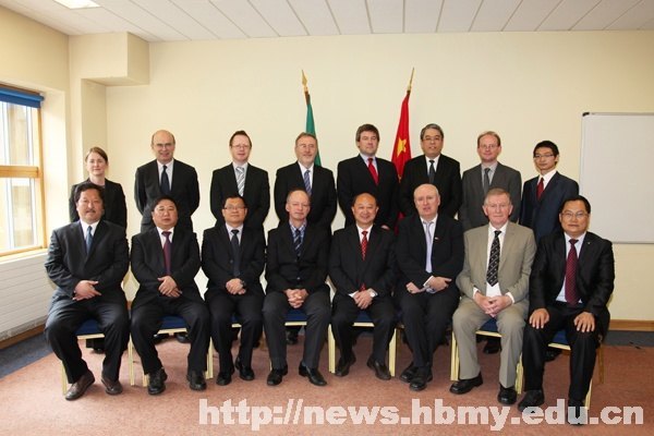 ��ï�����Ÿ�ŷ��������ѧ����У�ʽ���