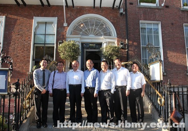 ��ï�����Ÿ�ŷ��������ѧ����У�ʽ���