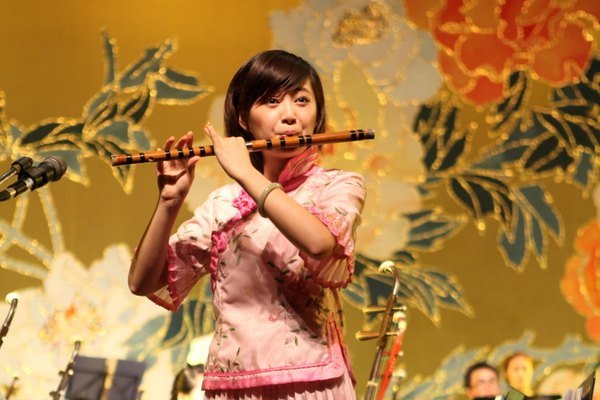 ������˵������� �컪�����ִ����֡����컪�����š��ļ��紺�����ֻ�ɹ��ٰ�