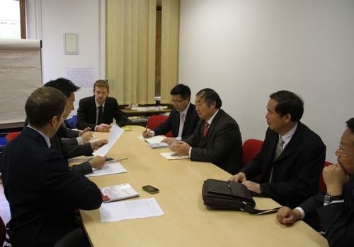 ��������У�����ŷ���Ӣ�����������У