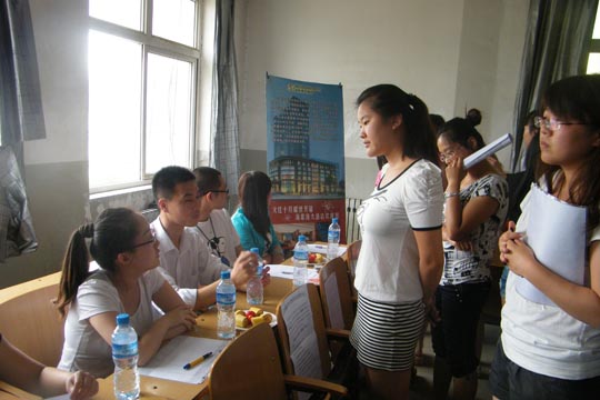 旅游管理学院举办2012届毕业生专场招聘会